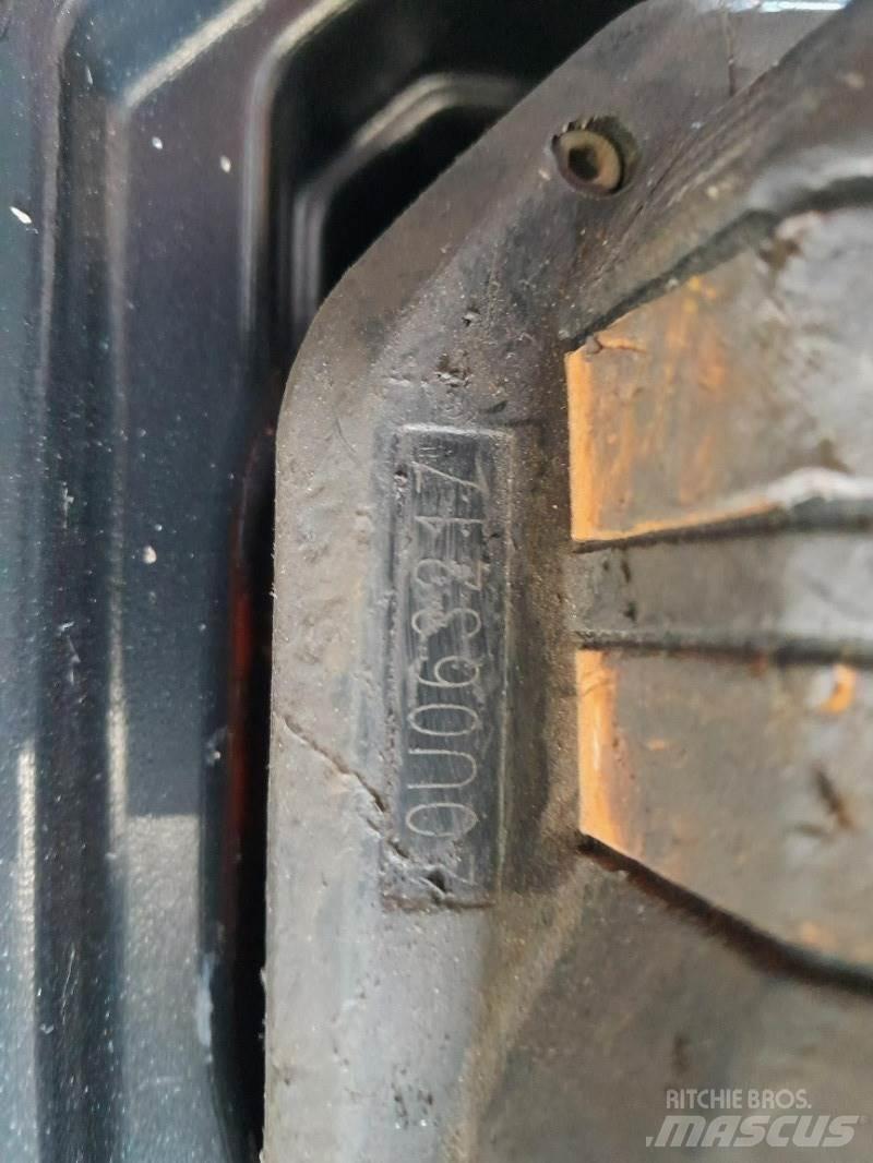  . ULTRA GRIP 40 Utilaje construcții - Altele