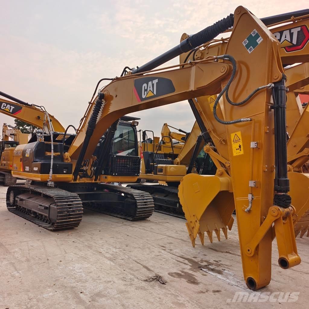 CAT 320D Excavatoare pe șenile
