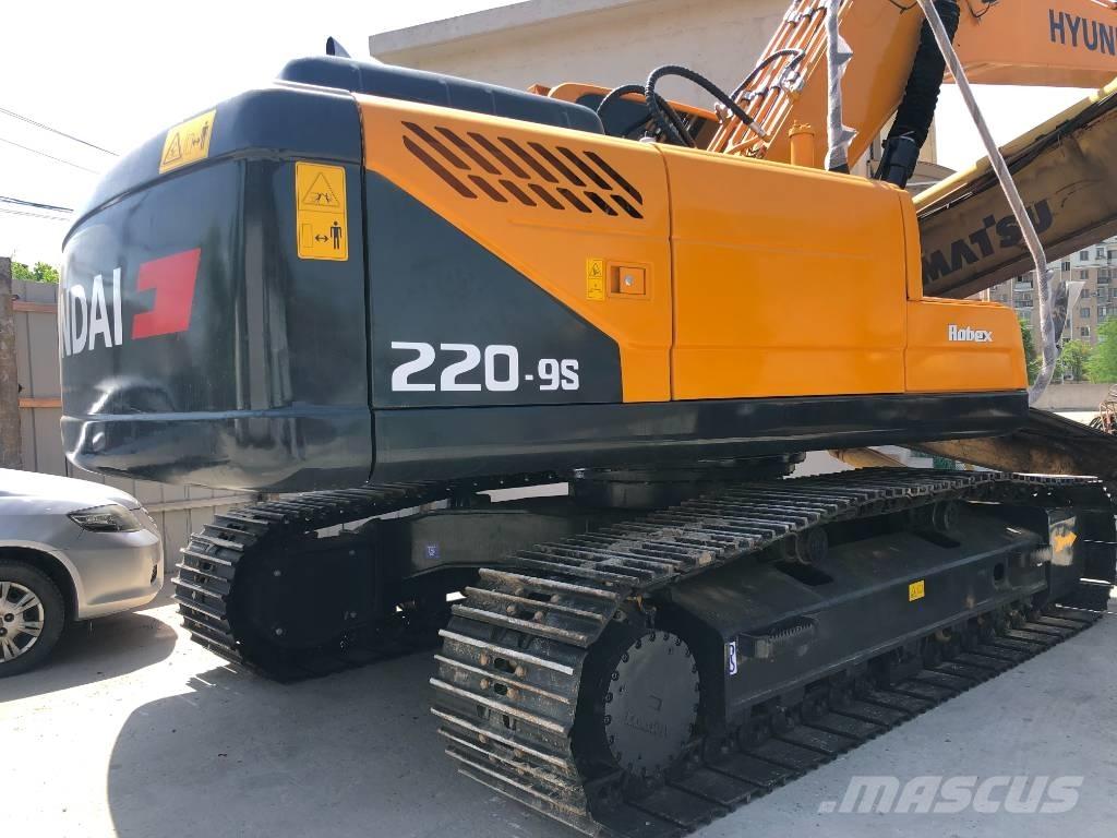 Hyundai R220LC-9S Excavatoare pe șenile

