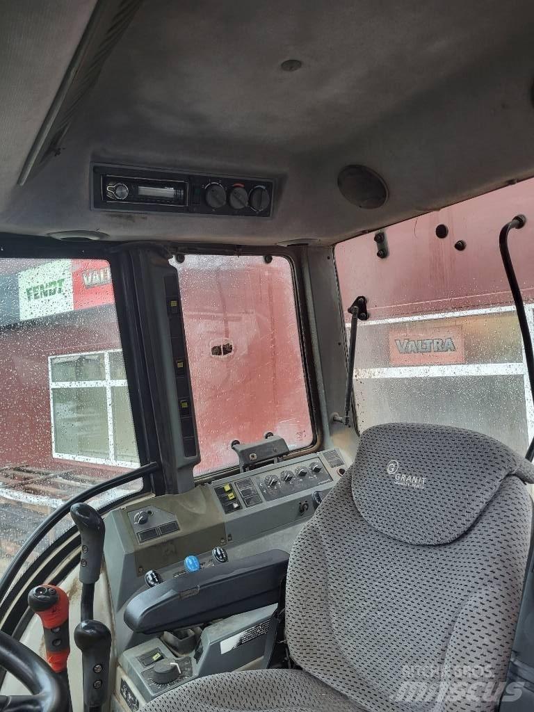 Valtra 8150 Tractoare