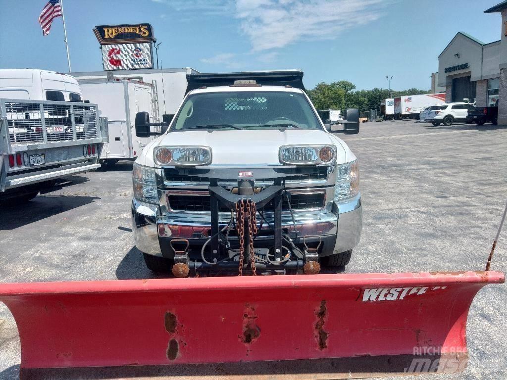Chevrolet 3500 HD Autobasculanta