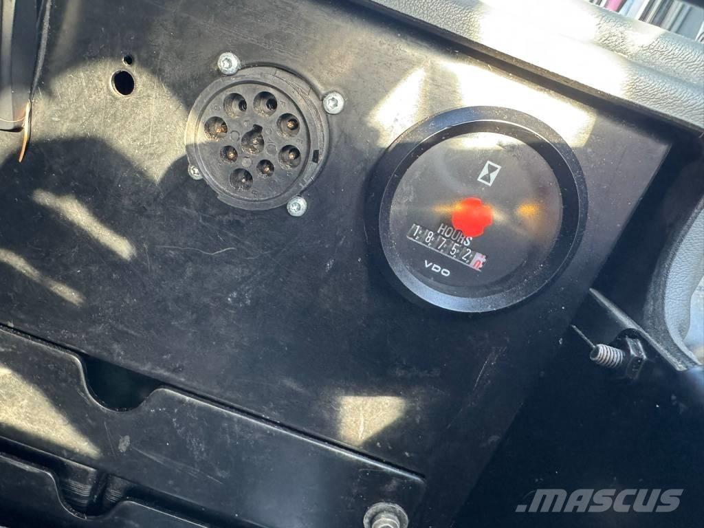 John Deere 1010 E Transportoare