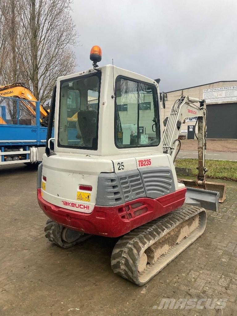Takeuchi Tb235 Mini excavatoare < 7t