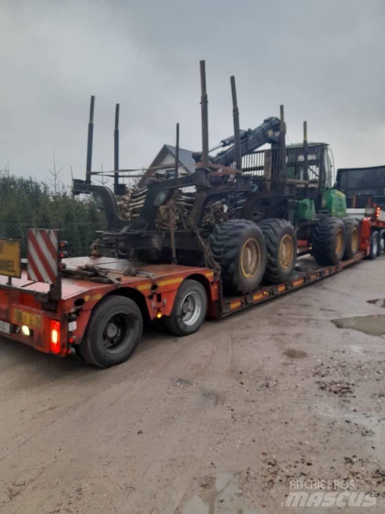 John Deere 1510 E Transportoare