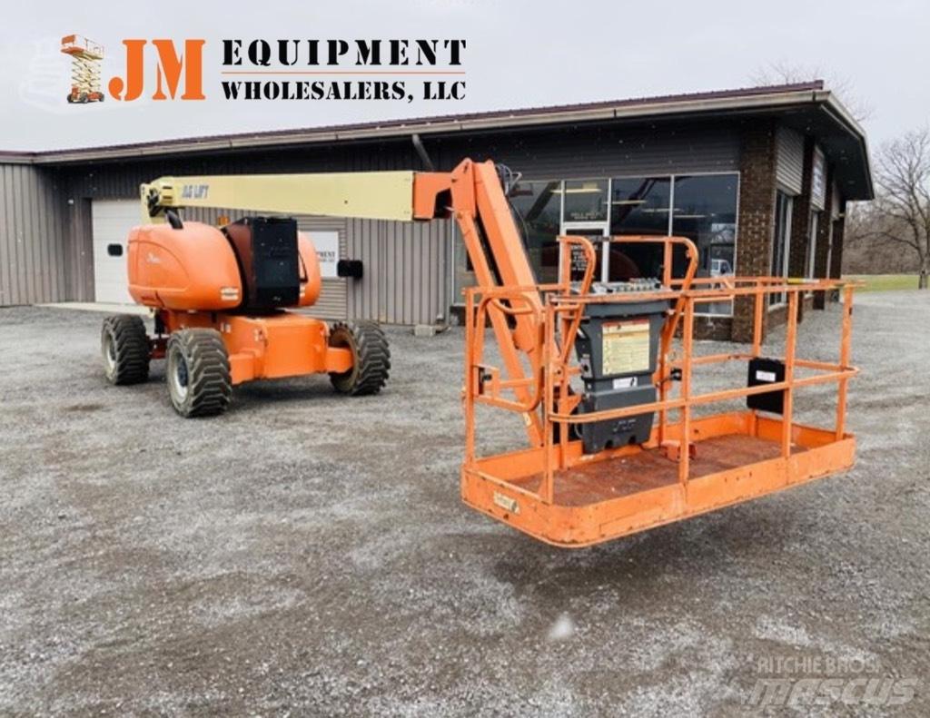 JLG 800 AJ Nacele cu brat articulat