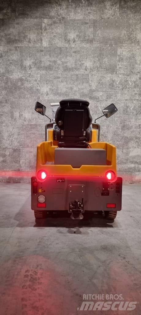 Jungheinrich EZS570 Autotractoare
