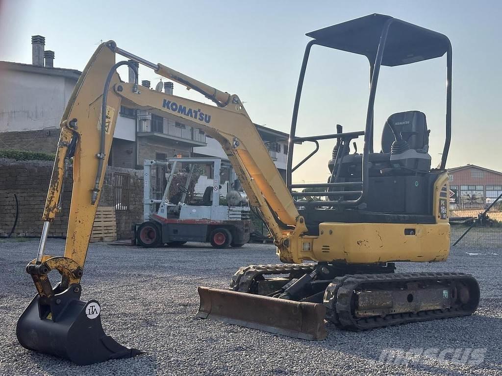 Komatsu PC16R-3HS Mini excavatoare < 7t
