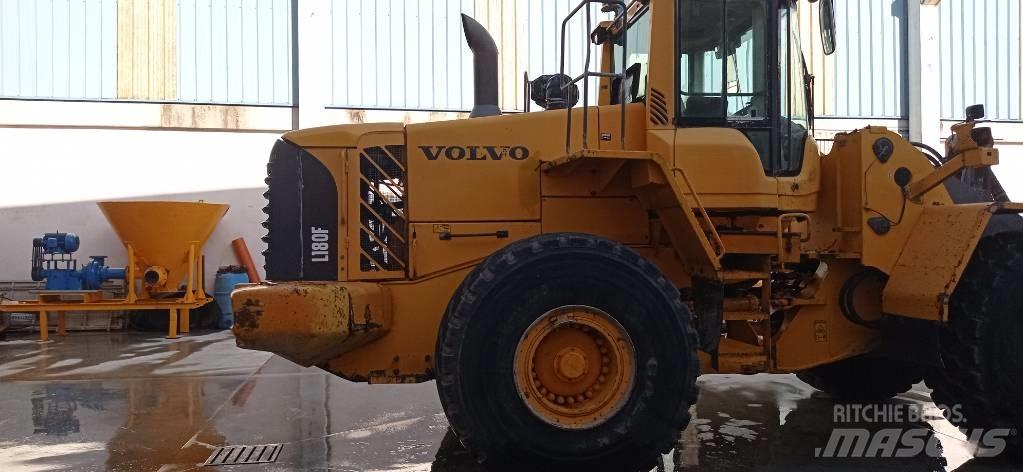 Volvo L 180 F Incarcator pe pneuri