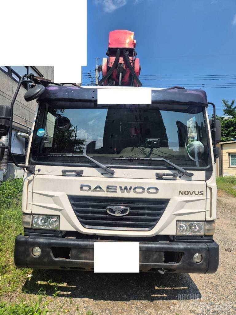 Horyong SKY450 Platforme aeriene montate pe camion