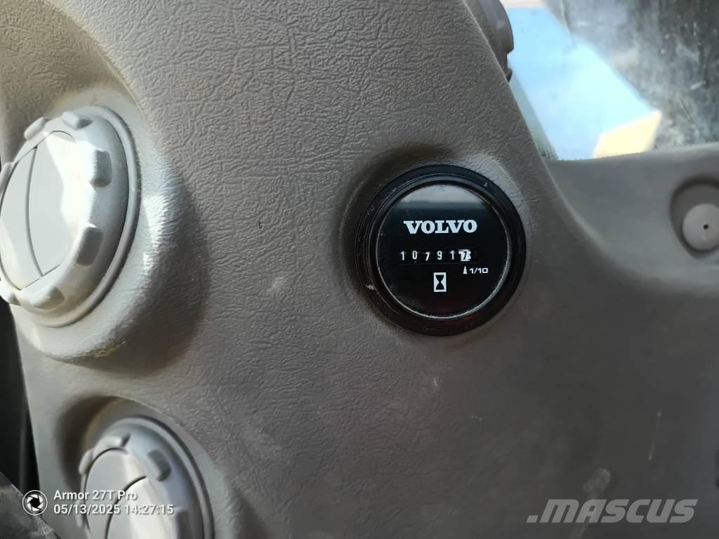 Volvo EC 300 D N L Excavatoare pe șenile
