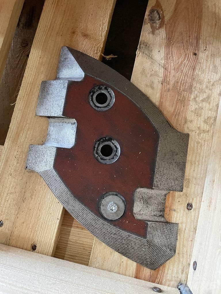 Dipperfox SC400 Utilaje întreţinere terenuri - Altele