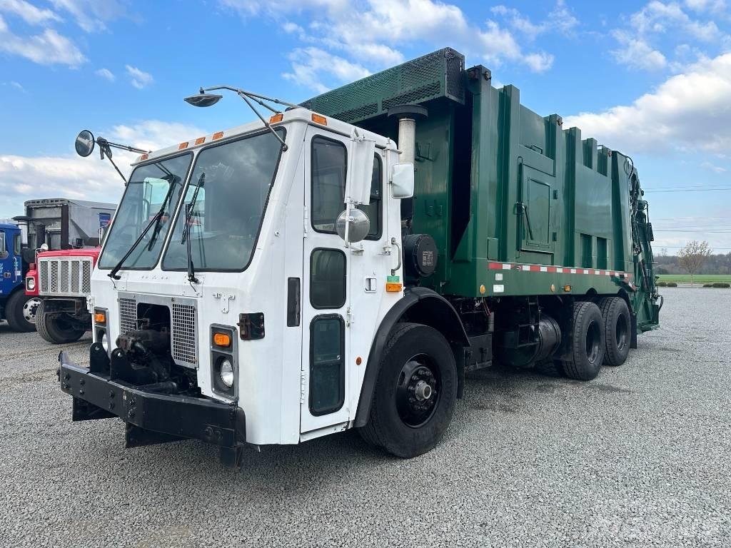 Mack LE613 Camion de deseuri