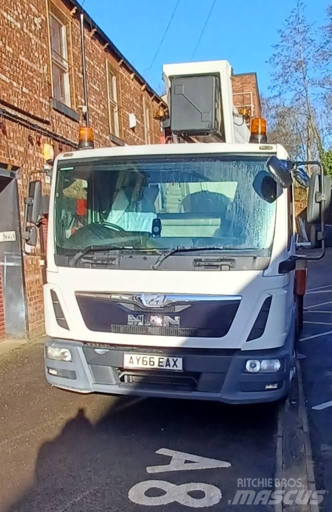 Ruthmann T 330 Platforme aeriene montate pe camion