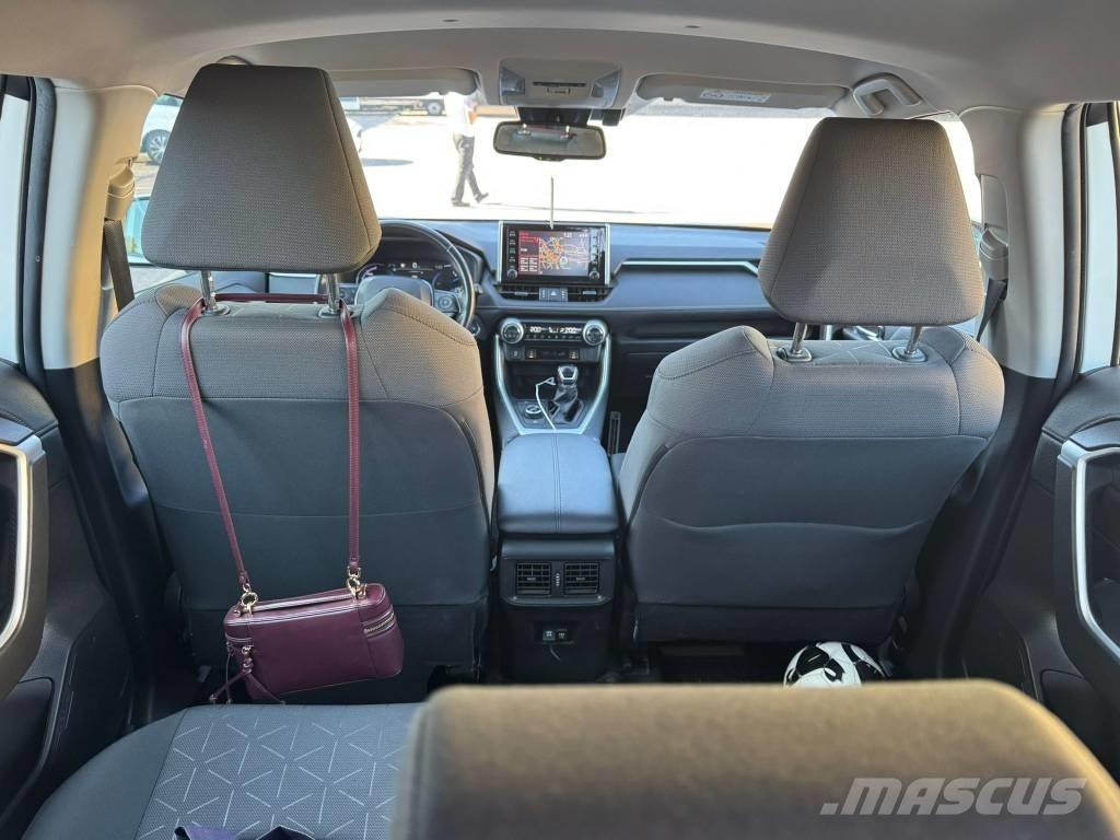 Toyota RAV-4 Masini