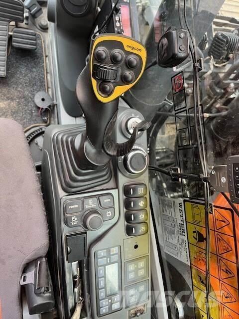 Doosan DX235 LCRD Excavatoare pe șenile
