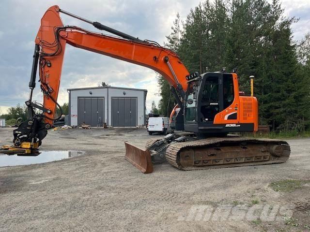 Doosan DX235 LCRD Excavatoare pe șenile
