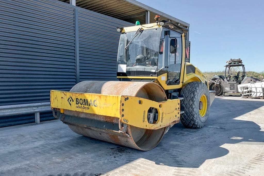 Bomag BW 213 D-5 Compactoare monocilindrice