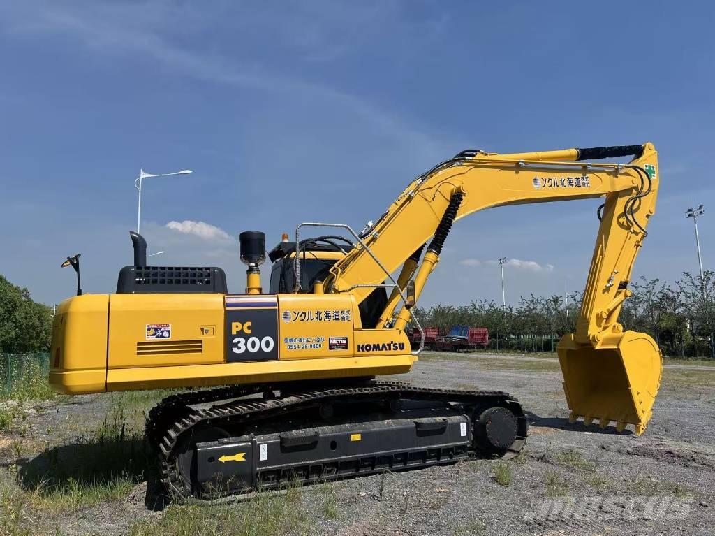 Komatsu PC 300 Excavatoare pe șenile
