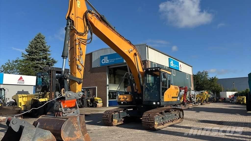 Hyundai HX220L Excavatoare speciale