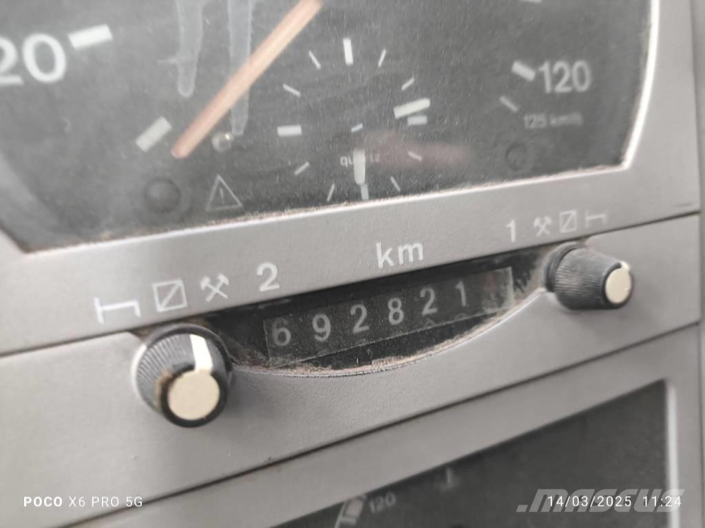 MAN 26.464 Camion cadru container