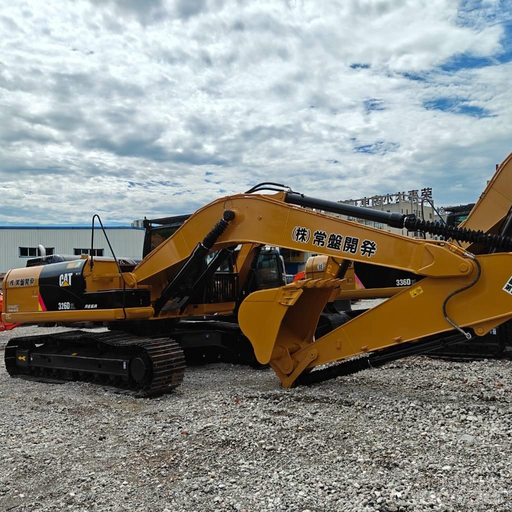 CAT 326D2 Excavatoare pe șenile
