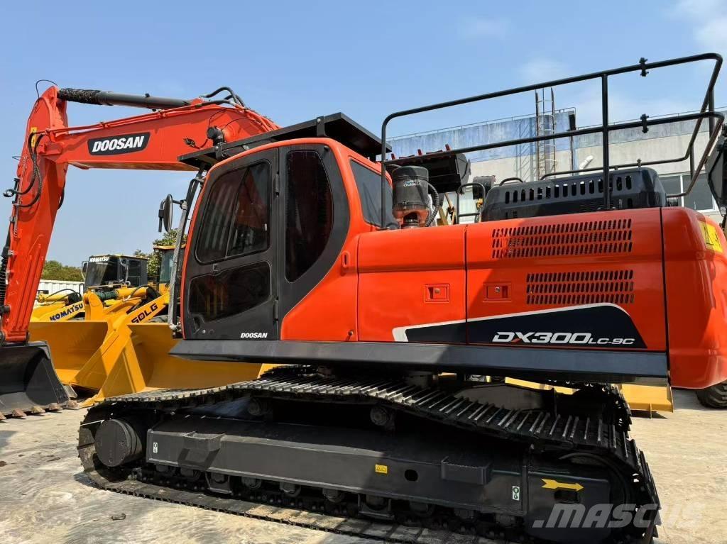 Doosan DX 300 LCA Excavatoare pe șenile
