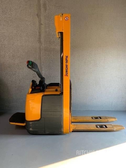 Jungheinrich ERC 214 Transpaleta manuala