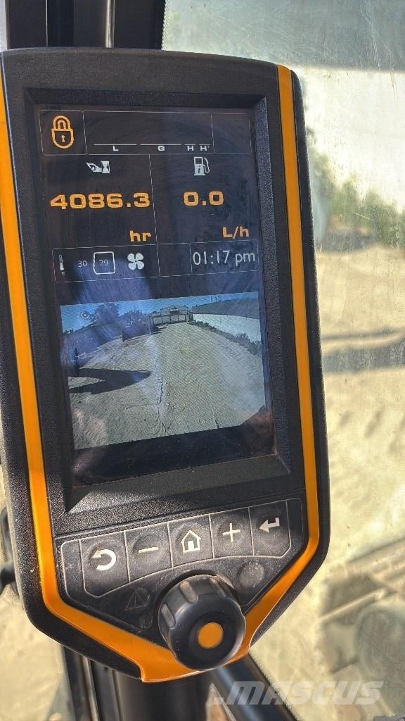 JCB JS 131 LC Excavatoare pe șenile
