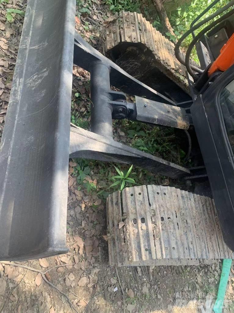 Hitachi ZX60 Excavatoare pe șenile
