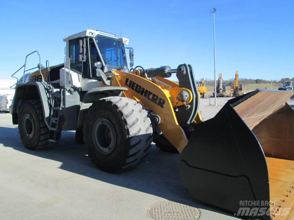 Liebherr L586 XPower Incarcator pe pneuri