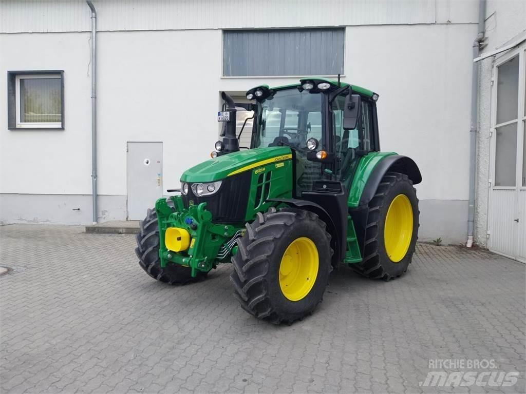 John Deere 6120M Tractoare