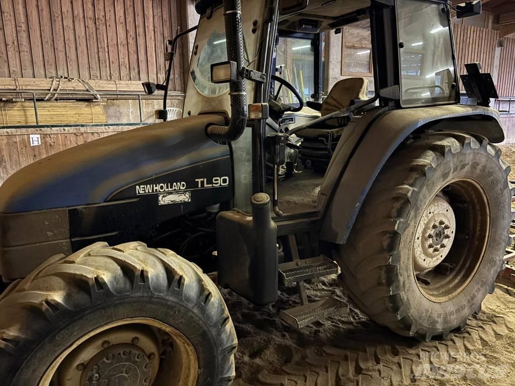 New Holland TL 90 Tractoare
