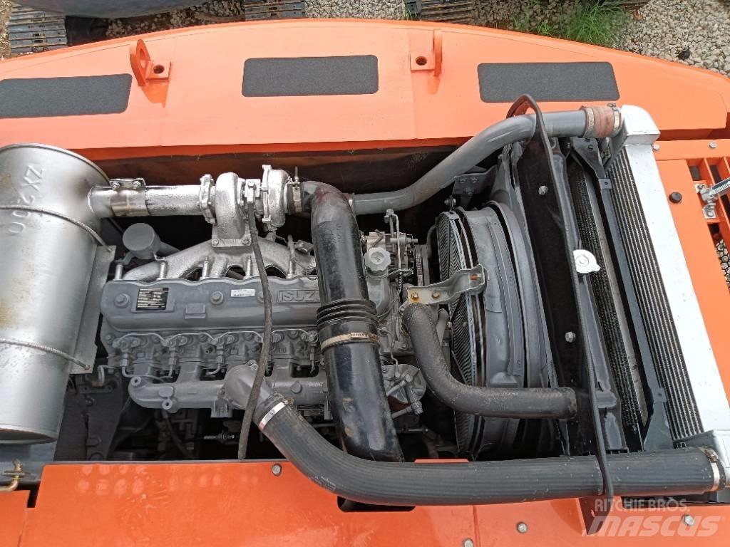 Hitachi ZX 200 Excavatoare pe șenile
