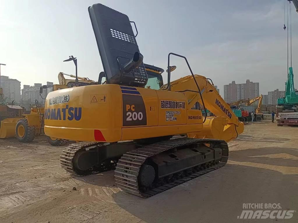 Komatsu pc200-8 Excavatoare pe șenile
