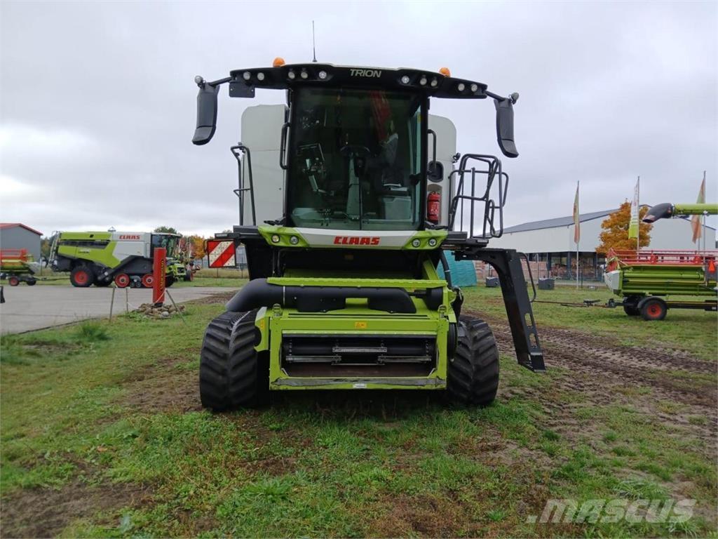 CLAAS Trion 660 TT Combine de secerat
