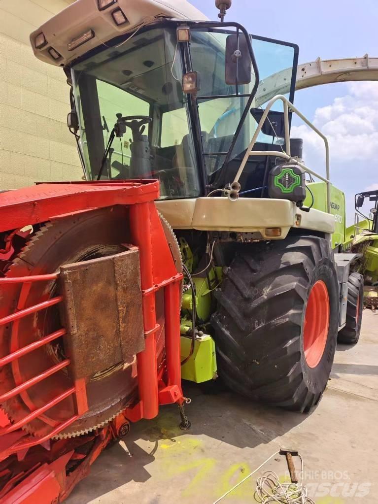 CLAAS Jaguar 870 Forajere cu autopropulsare