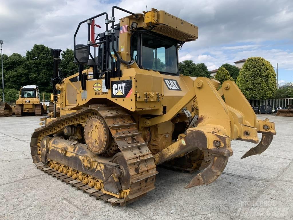 CAT D 6 T XLVP Buldozere pe senile