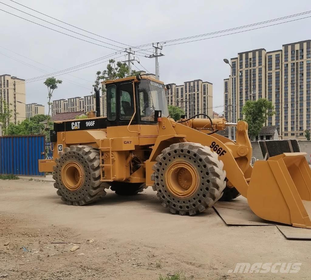 CAT 966 F Incarcator pe pneuri