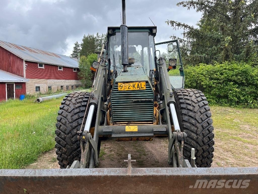 Lännen 740 Buldoexcavatoare