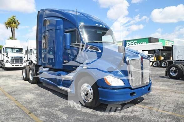 Kenworth T680 Autotractoare