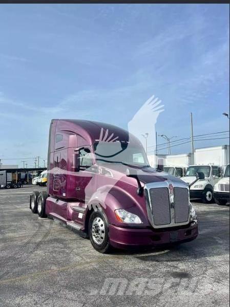 Kenworth T680 Autotractoare