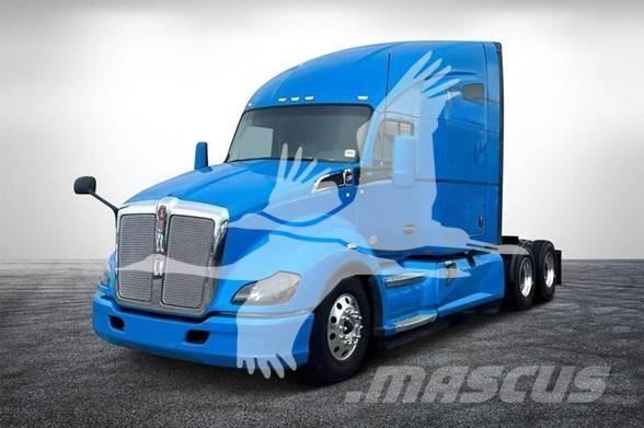 Kenworth T680 Autotractoare