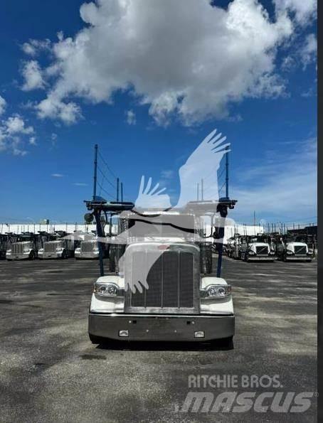 Peterbilt 388 Utilaje construcții - Altele