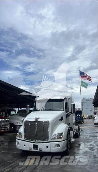 Peterbilt 579 Autotractoare