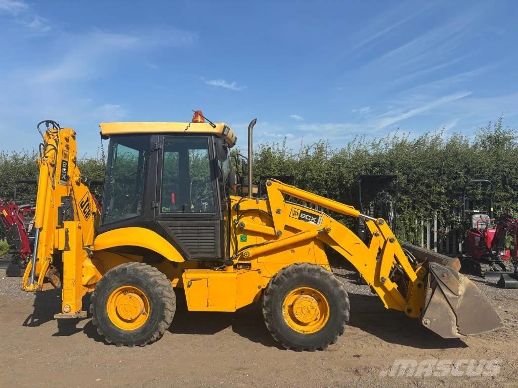 JCB 2CX Buldoexcavatoare