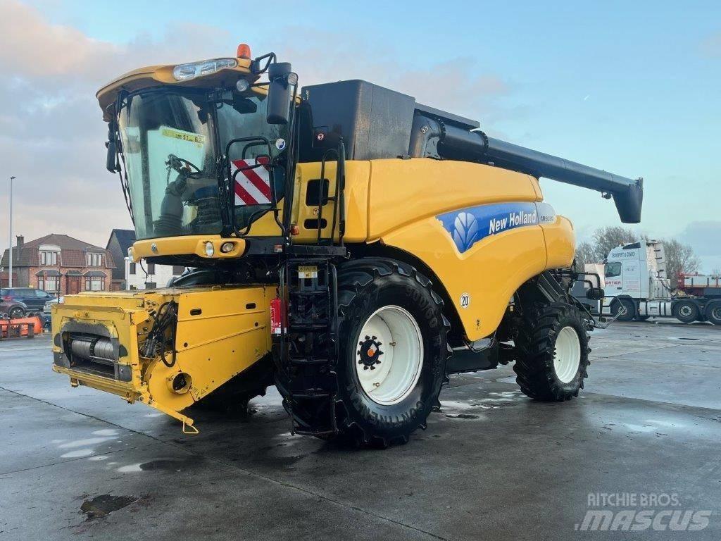 New Holland CR 9080 Combine de secerat