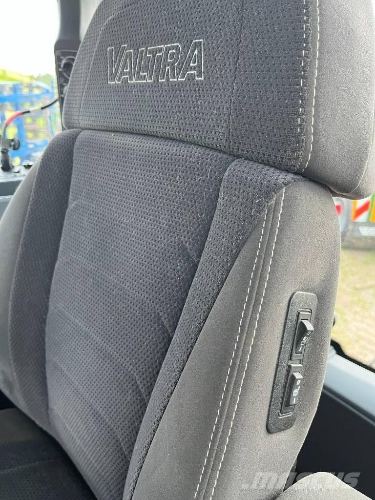 Valtra T 255 V Tractoare