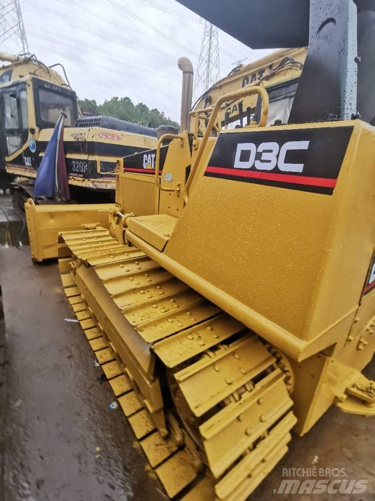 CAT D3C Buldozere pe senile