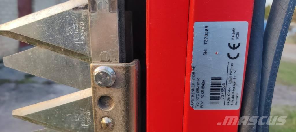 CLAAS Lexion 670 Combine de secerat