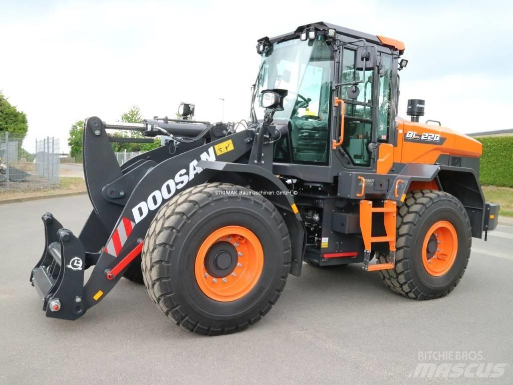 Doosan DL 220-7 Incarcator pe pneuri